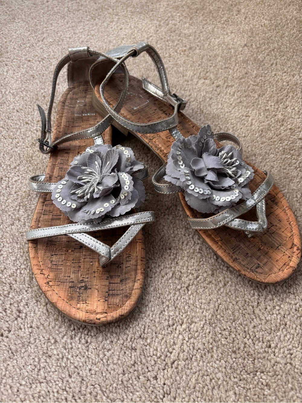 Silver Summer Sandals With Ankle Strap Pretty Fabric+Sequin Flowers • Size 11